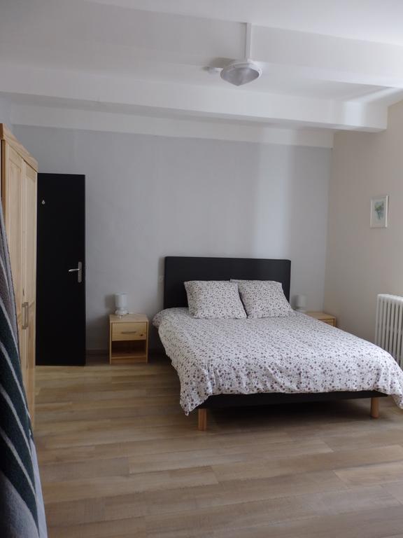 Le Merlanson Chambres D'Hotes Bez-et-Esparon Экстерьер фото